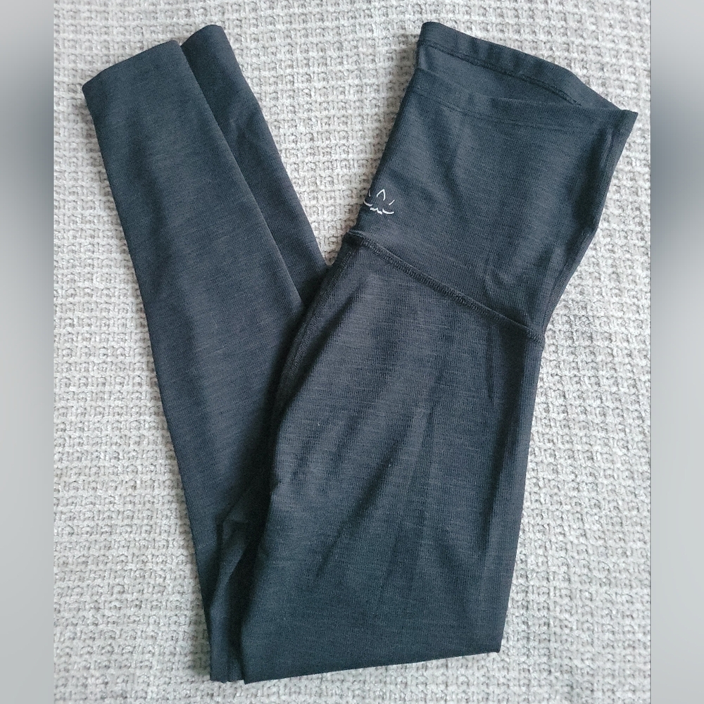 BEYOND YOGA SMALL